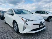 Toyota Prius 2017 White for sale