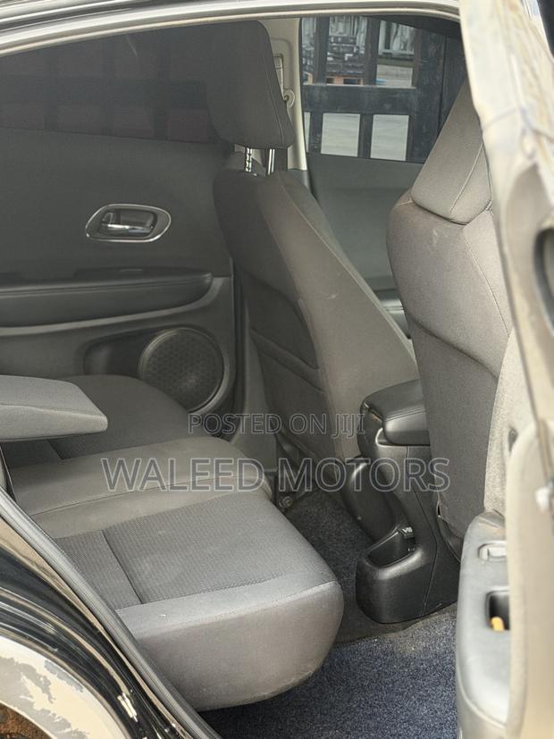 Honda Vezel 1.5 Hybrid 2WD 2018 Black