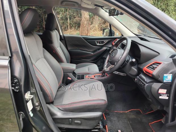 Subaru Forester 2019 Gray
