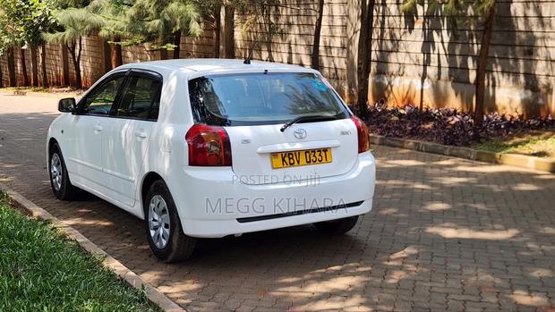Toyota Corolla RunX 2006 White
