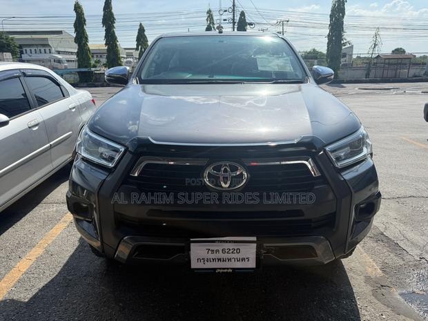 Toyota Hilux Revo Double Cab Deisel 2.4 RWD 2019 Brown
