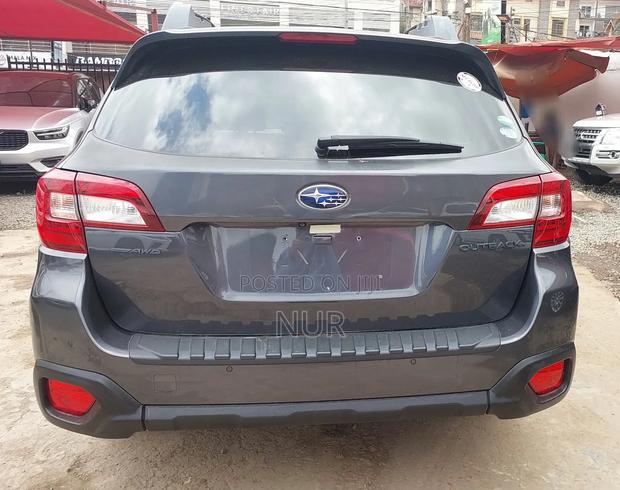 Subaru Outback 2019 Gray