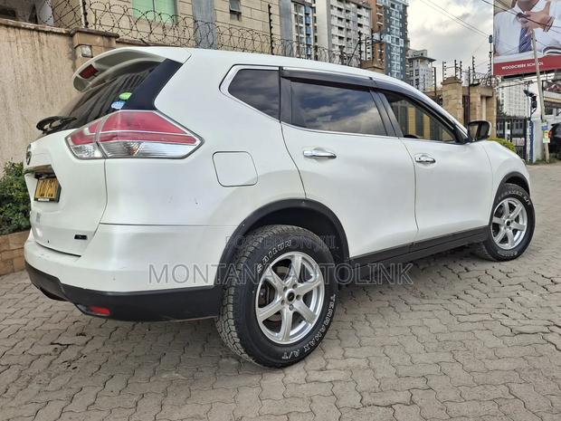 Nissan X-Trail 2.0 Petrol AWD 2015 White