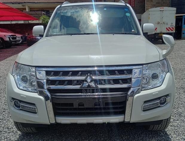 Mitsubishi Pajero 2018 White