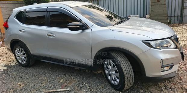 Nissan X-Trail 2018 Silver