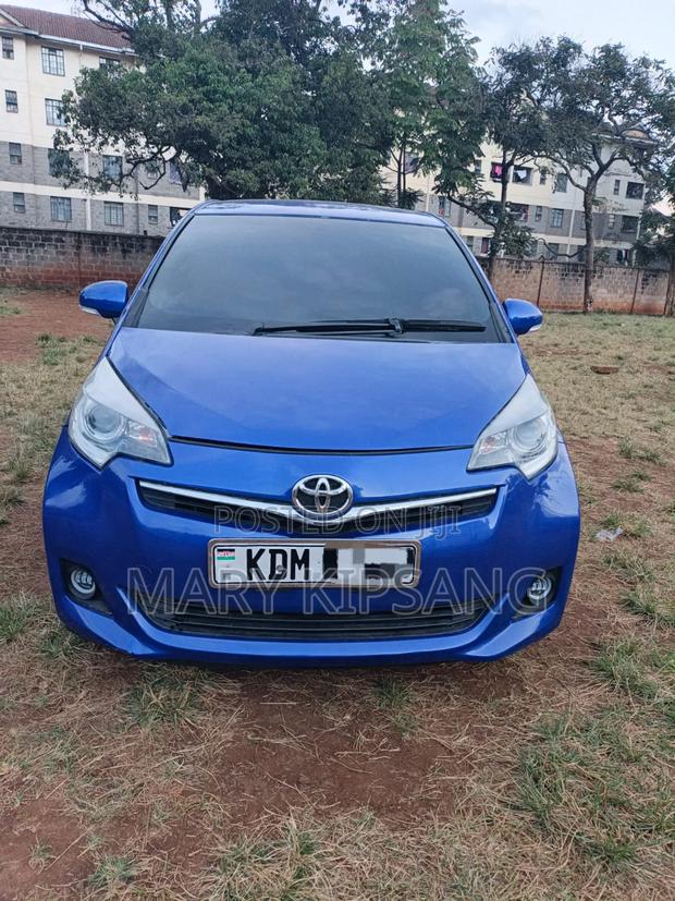 Toyota Ractis 2016 Blue