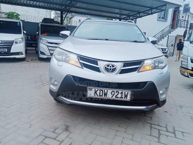 Toyota RAV4 2014 Silver