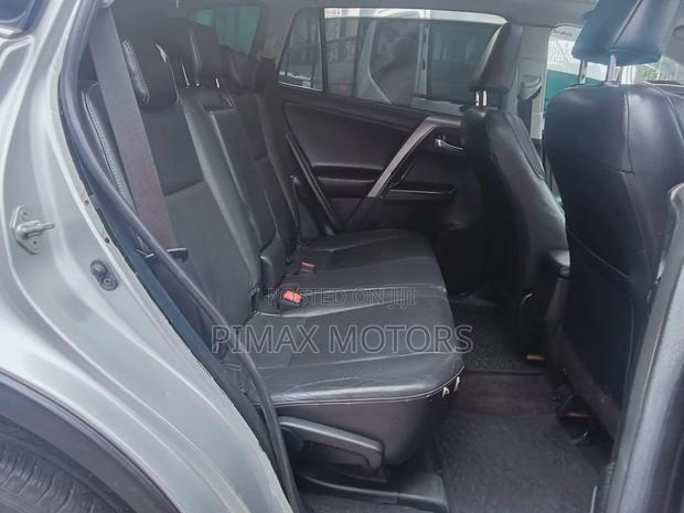 Toyota RAV4 2014 Silver