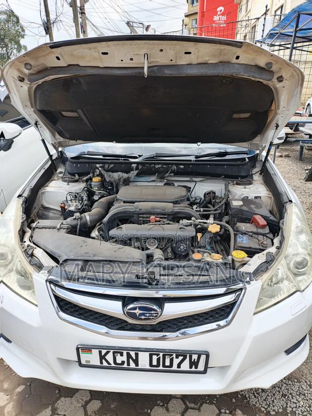 Subaru Legacy 2010 White