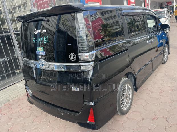 Toyota Voxy Hybrid V 2WD 7-Seater 2020 Black