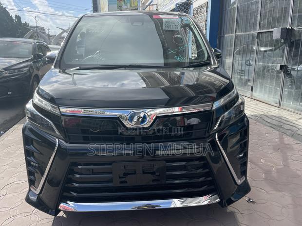 Toyota Voxy Hybrid V 2WD 7-Seater 2020 Black