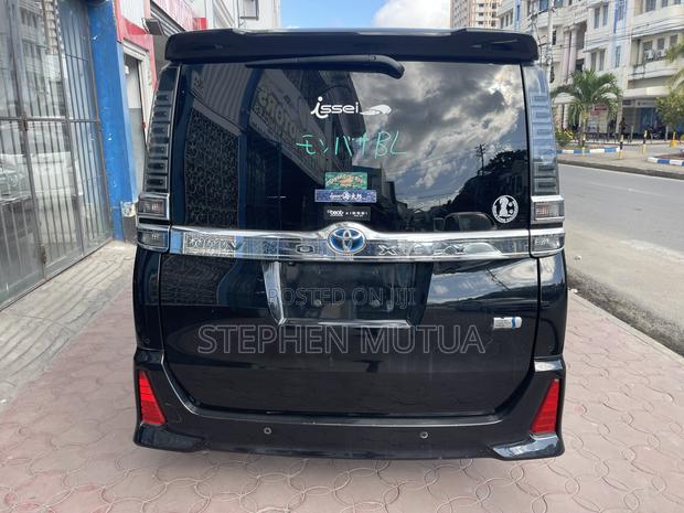 Toyota Voxy Hybrid V 2WD 7-Seater 2020 Black