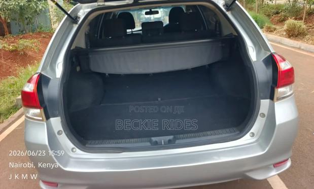 Toyota Corolla Fielder 2015 Silver