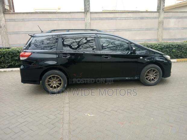 Toyota Wish 2011 Black