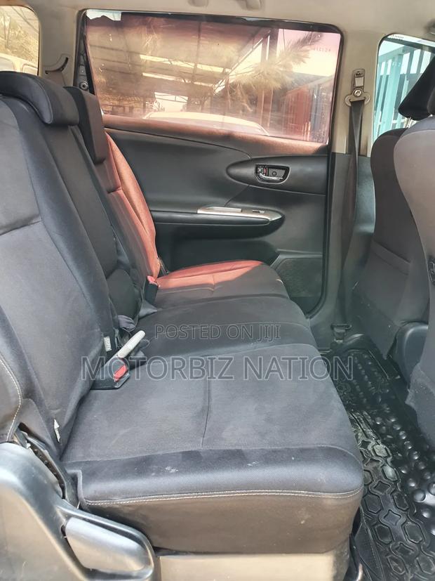 Toyota Wish 2009 Gray