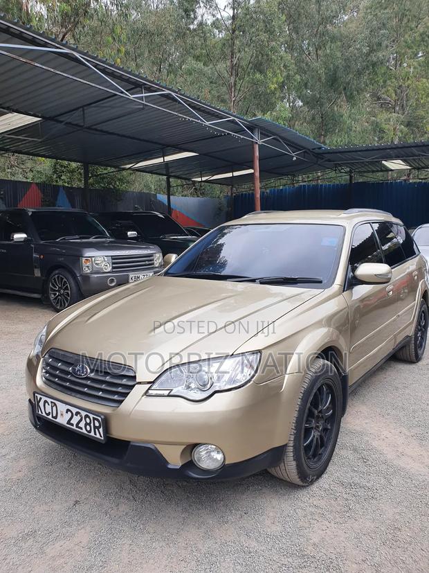 Subaru Outback 2009 Gold