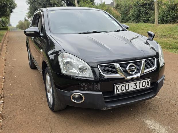 Nissan Dualis 2012 Black