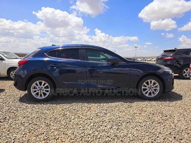 Mazda Axela 2019 Blue