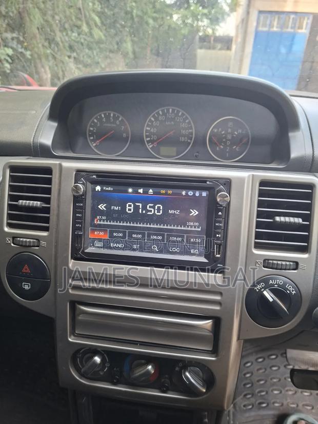 Nissan X-Trail 2006 Red