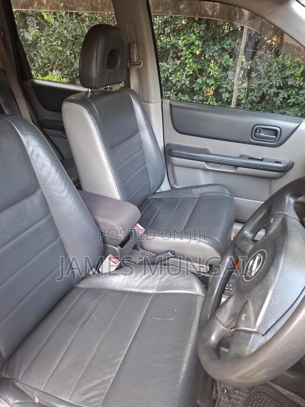 Nissan X-Trail 2006 Red