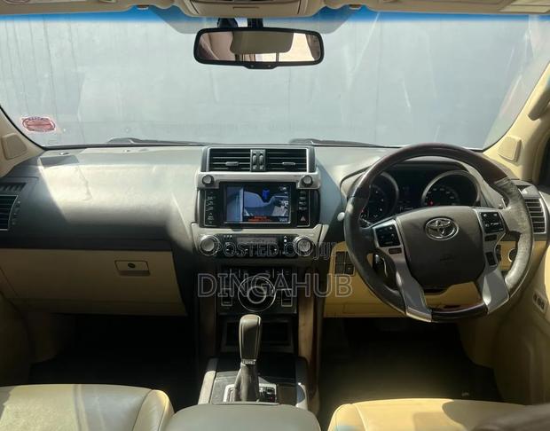 Toyota Land Cruiser Prado 2015 White