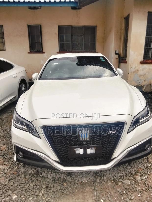 Toyota Crown 2020 Pearl