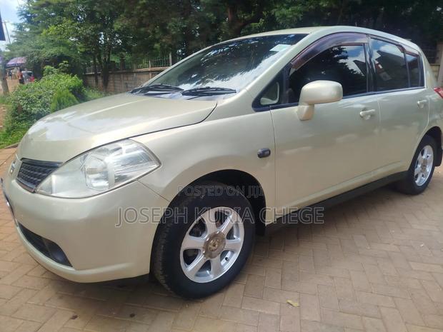 Nissan Tiida 2008 Gold