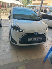 Toyota Sienta 2019 White for sale