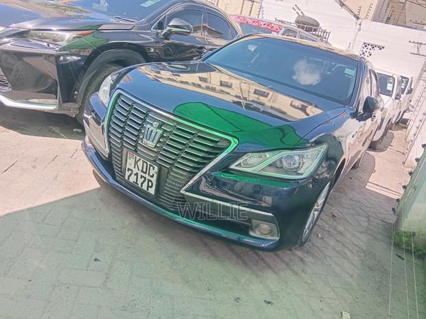 Toyota Crown 2014 Blue