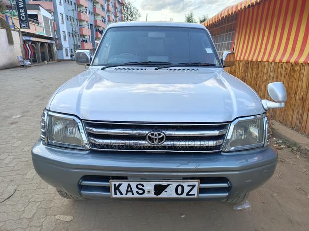 Toyota Land Cruiser Prado 2002 Silver