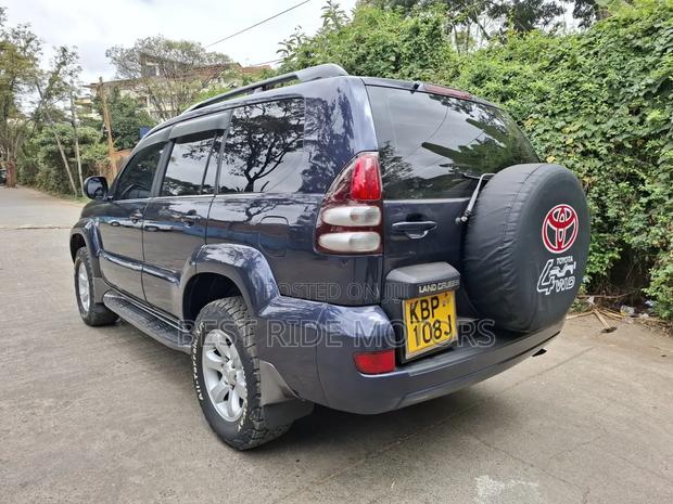 Toyota Land Cruiser Prado 2006 Blue