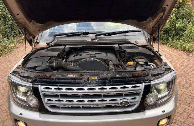 Land Rover Discovery 2014 Silver