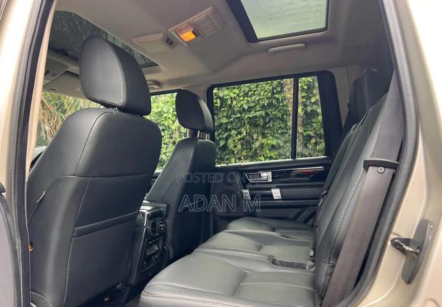Land Rover Discovery 2014 Silver