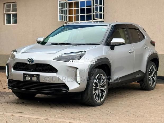 Toyota Yaris 2020 Silver
