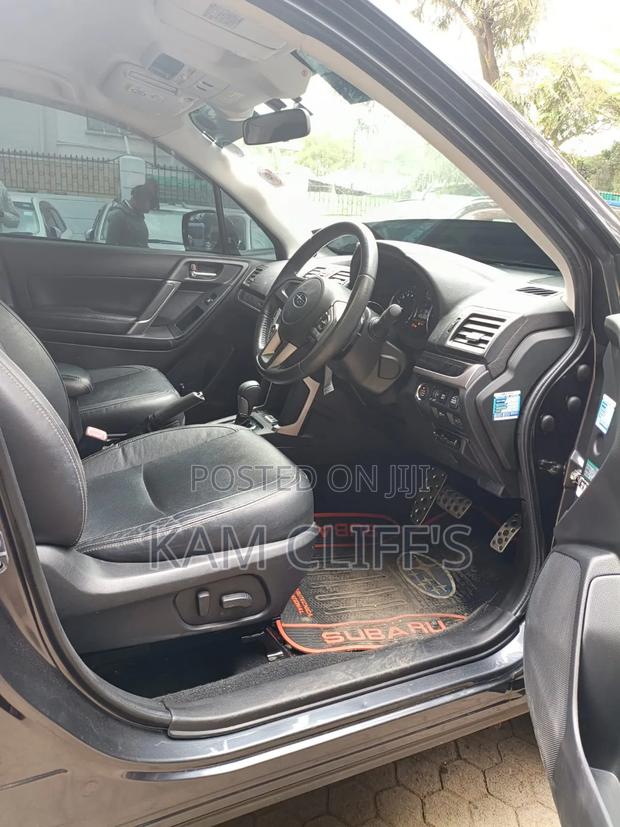 Subaru Forester 2018 Gray