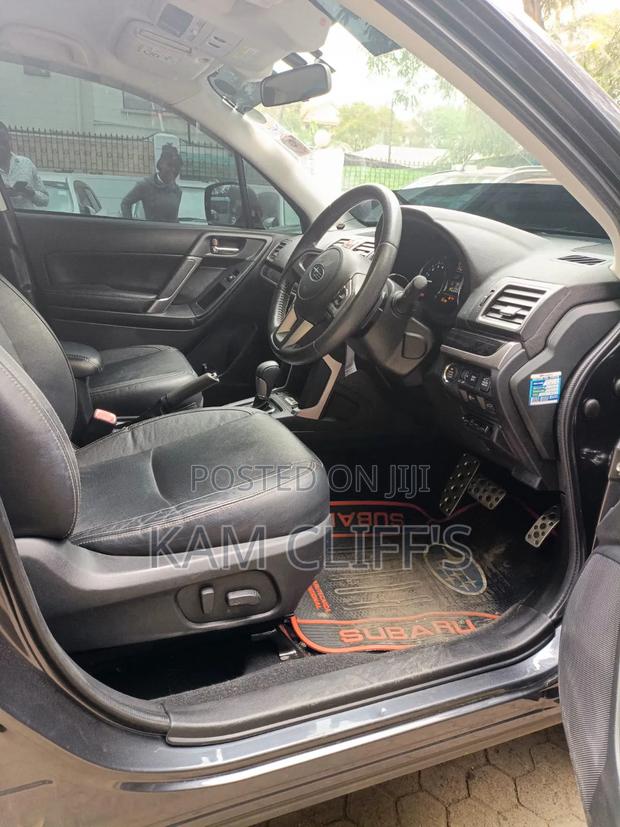 Subaru Forester 2018 Gray