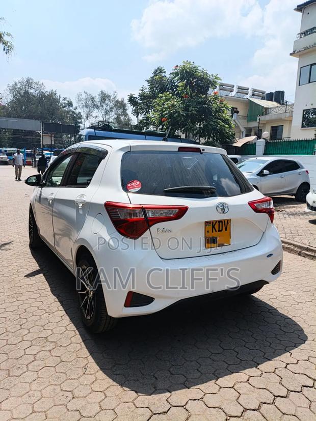 Toyota Vitz 2018 White
