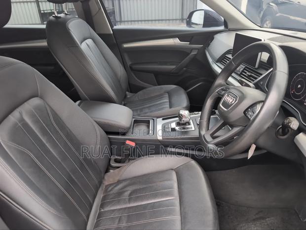 Audi Q5 2018 Black