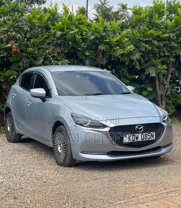 Mazda 2 2020 Silver