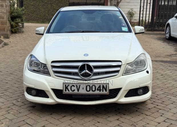 Mercedes-Benz C200 2012 White