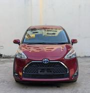 Toyota Sienta 2019 Red for sale