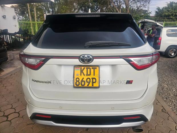 Toyota Harrier 2018 White