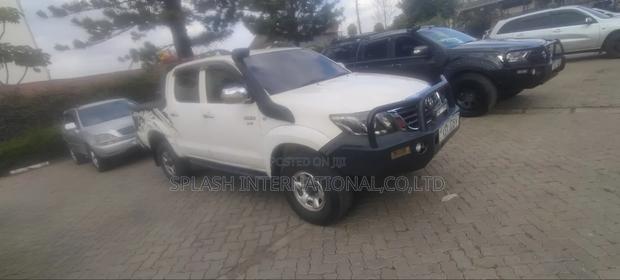 Toyota Hilux 2007 White