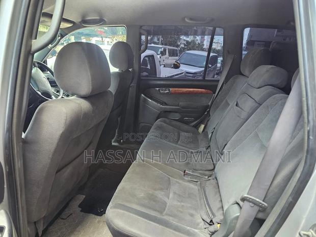 Toyota Land Cruiser Prado 2006 Silver