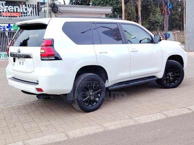 Toyota Land Cruiser Prado 2021