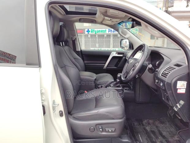 Toyota Land Cruiser Prado 2021