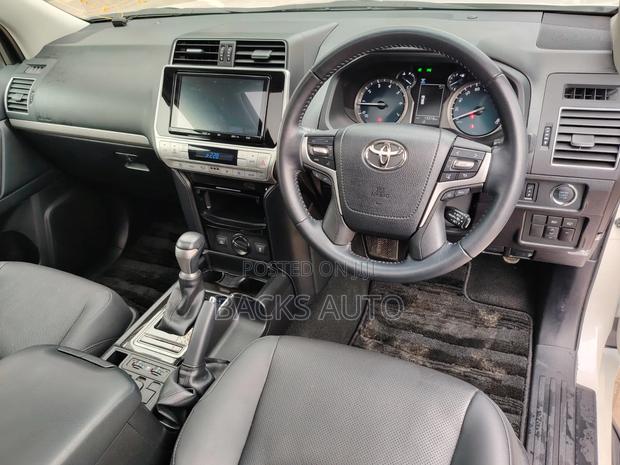 Toyota Land Cruiser Prado 2021