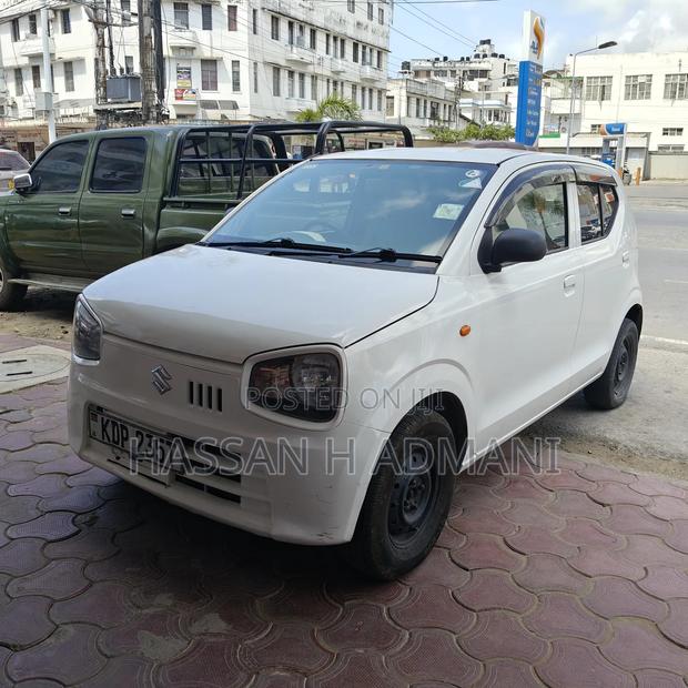 Suzuki Alto 2017 White