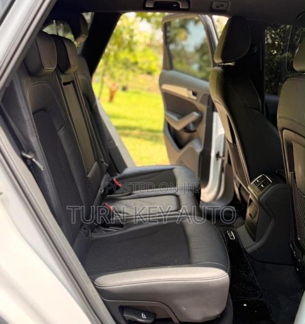 Audi Q5 2.0T Premium AWD quattro 2017 White