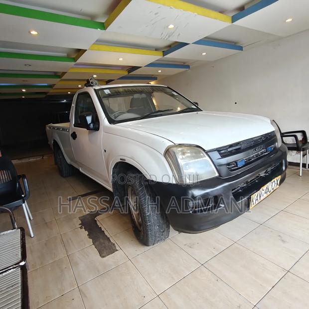 Isuzu D-MAX 2007 White